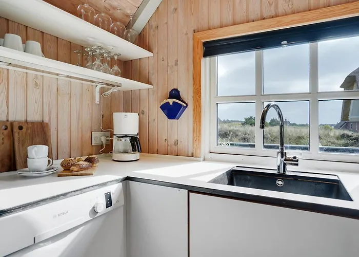 Kajin - 200m From The Sea By Interhome